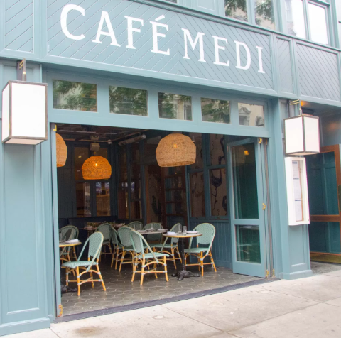 cafe medi bifold doors accoya